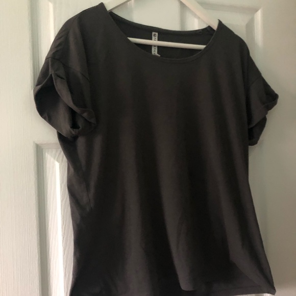 Fabletics Tops - 3 for 30 • Fabletics Dark Grey Athletic Top